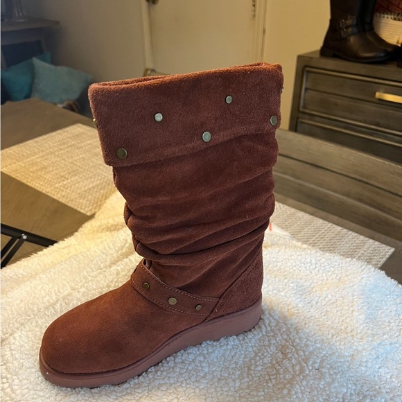Bear Paw, studded chestnut brown, size 2 - Picture 5 of 5